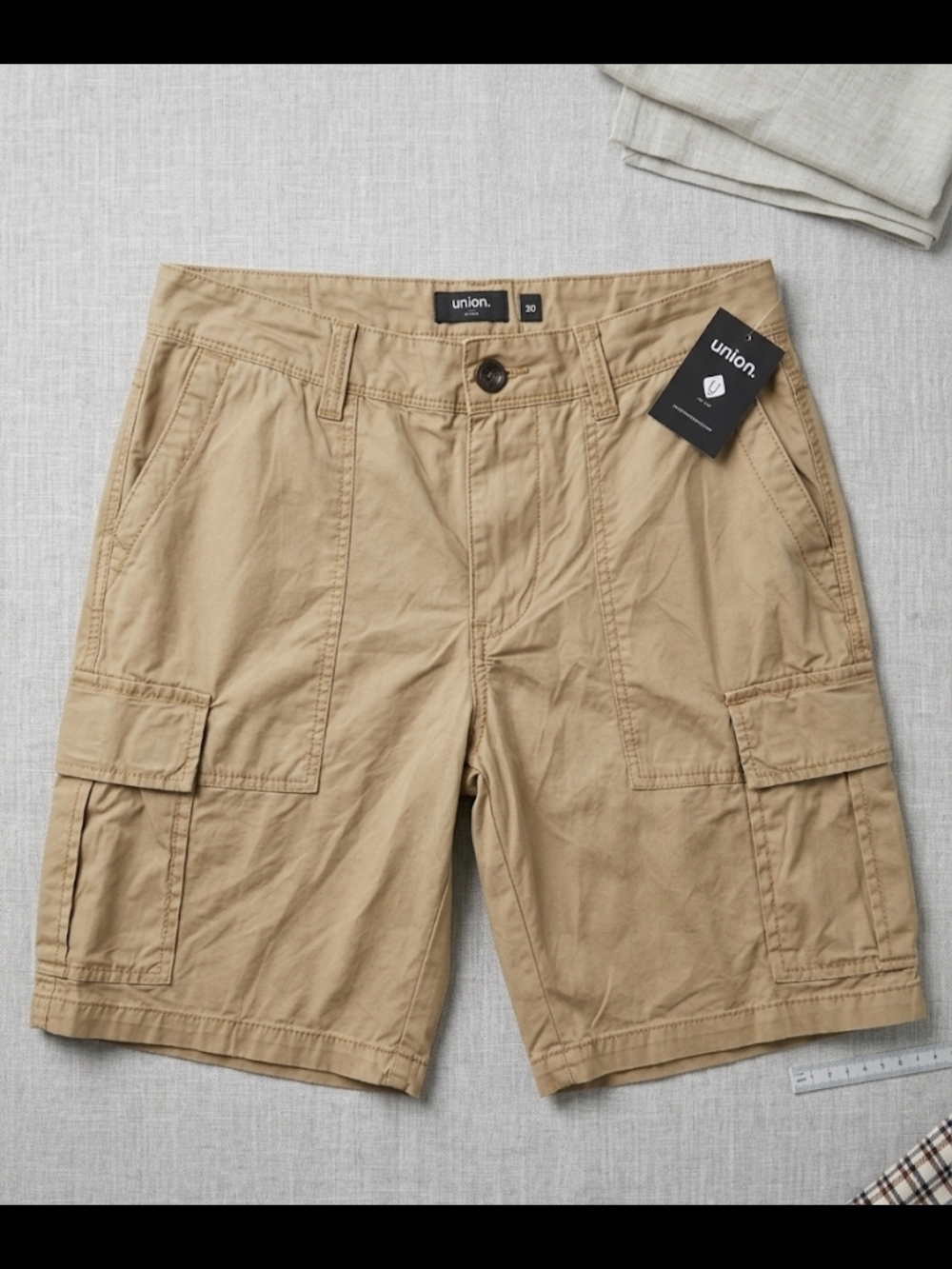 ​NWT Union Khaki Cargo Shorts - Size 30 R